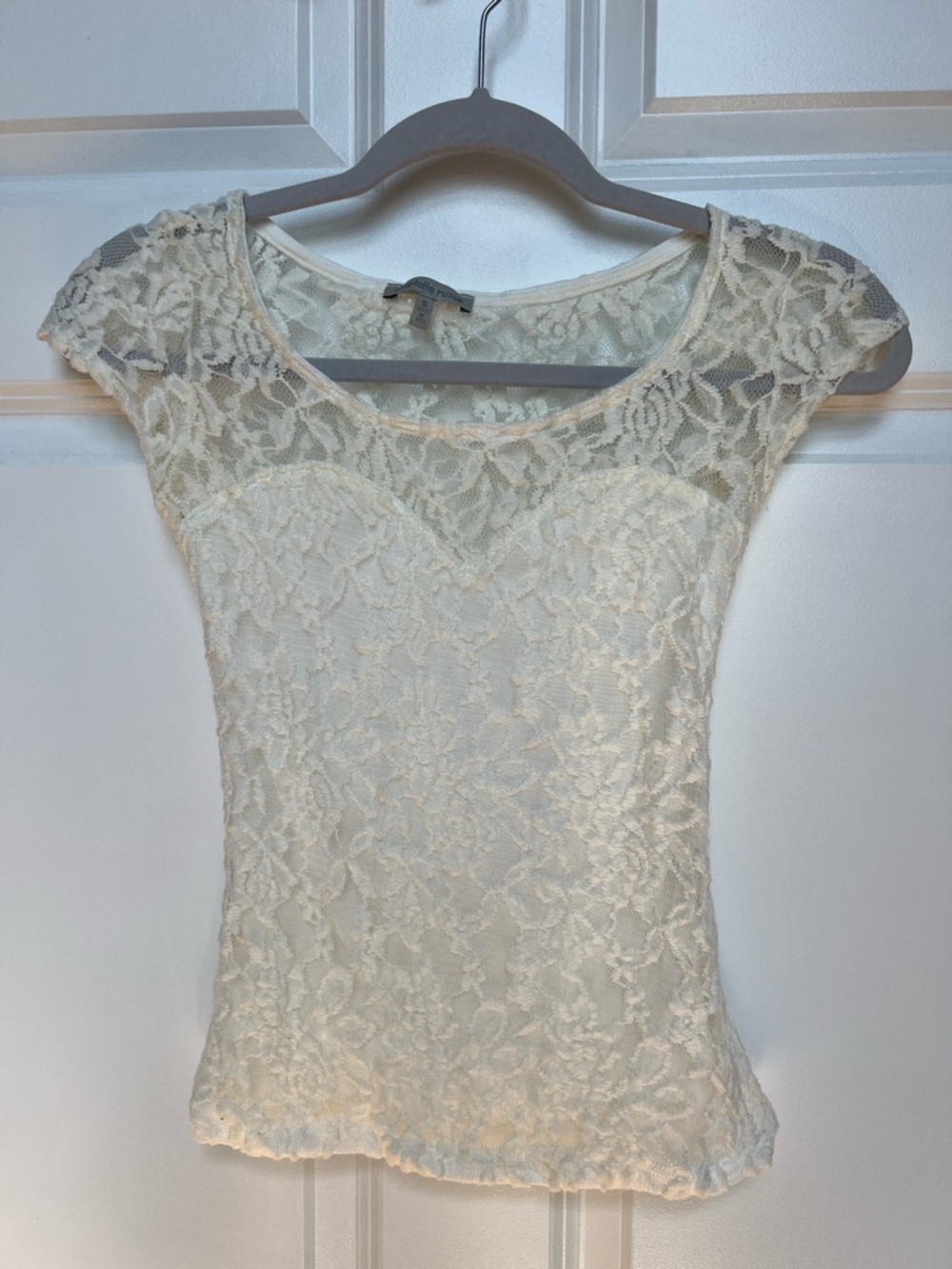 Charlotte Russe Cream Lace Cap Sleeve Top